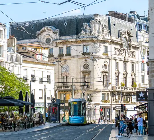 Création de site internet à Saint-Étienne (42000) pour artisans, indépendants et TPE